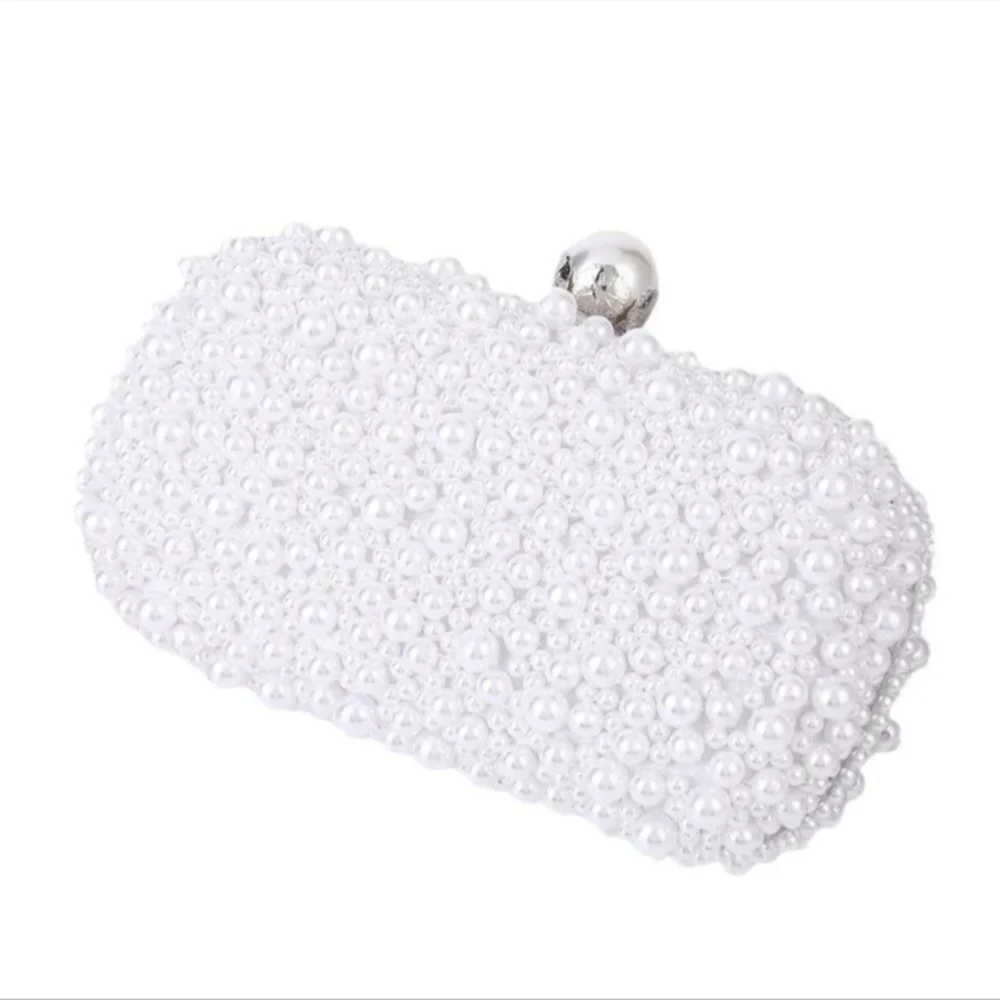 Simone - Pearl Hand Clutch - Picture 6 of 11